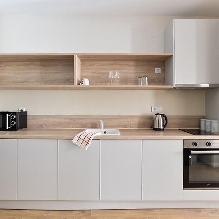 Harmonia Minimal Apartments Thessaloniki Exterior foto
