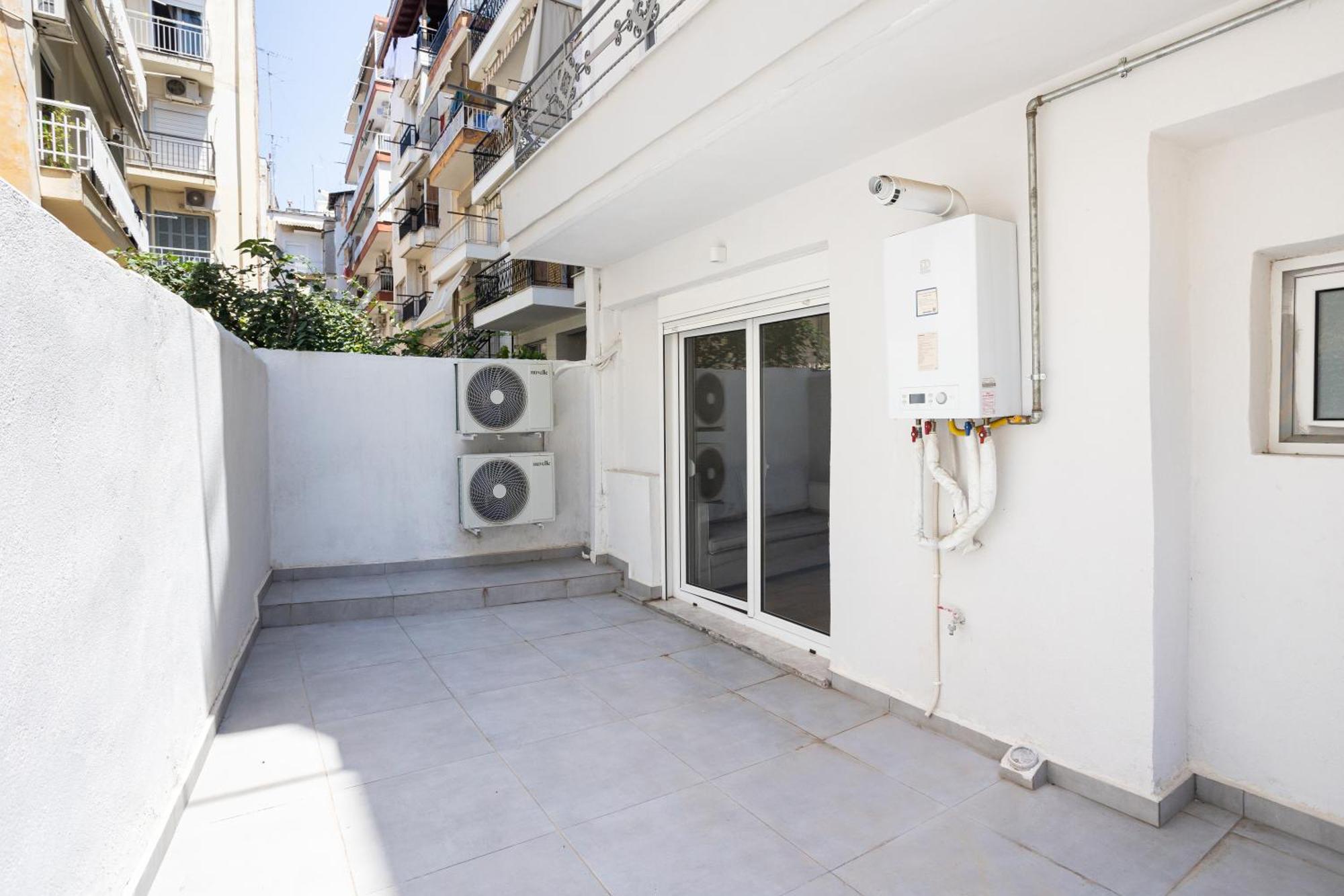 Harmonia Minimal Apartments Thessaloniki Exterior foto
